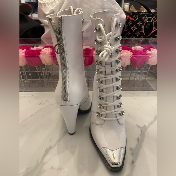 Never worn The Wishbone Collection booties - Picture 2 of 6